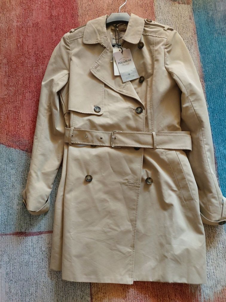 Pull&Bear nowy trencz beżowy rozmiar M