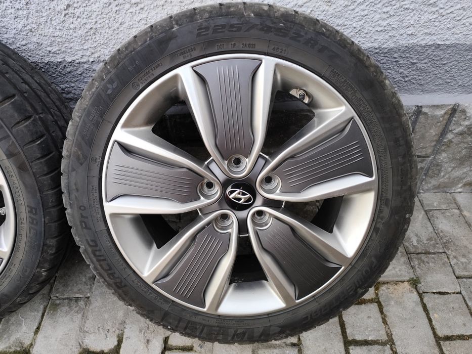 Оригінал датчики літні колеса Hyundai/KIA 17 R 225/45