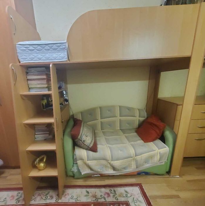 Кровать двухярусная