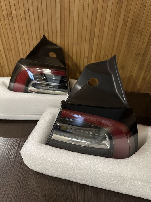 Задні фари Tesla Model 3 рестайлінг за 2шт.