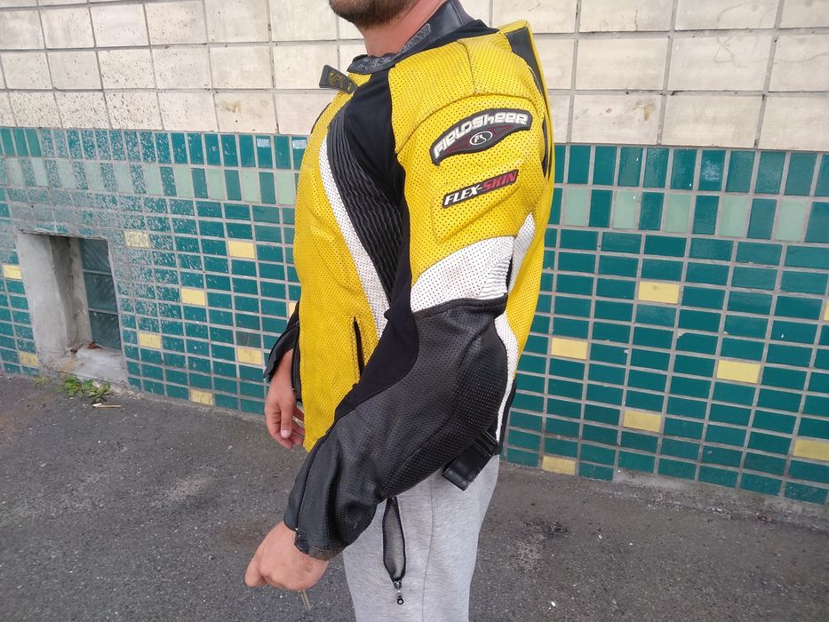 Захист спини плечей ліктів