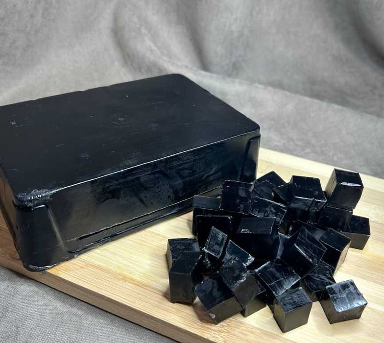 Чёрная органическая мыльная основа на натуральных маслах