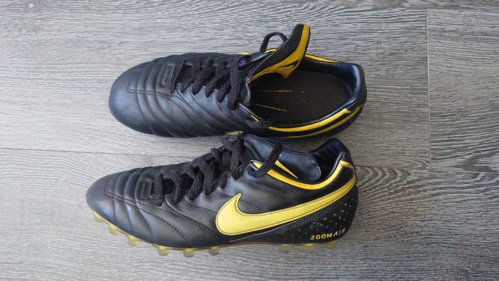 Chuteiras Nike tamanho 41