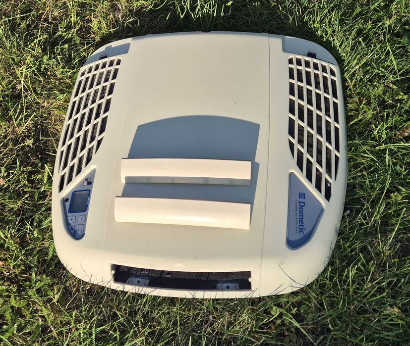 Klimatyzacja kamper kemping 230V z funkcją grzania Dometic B1901