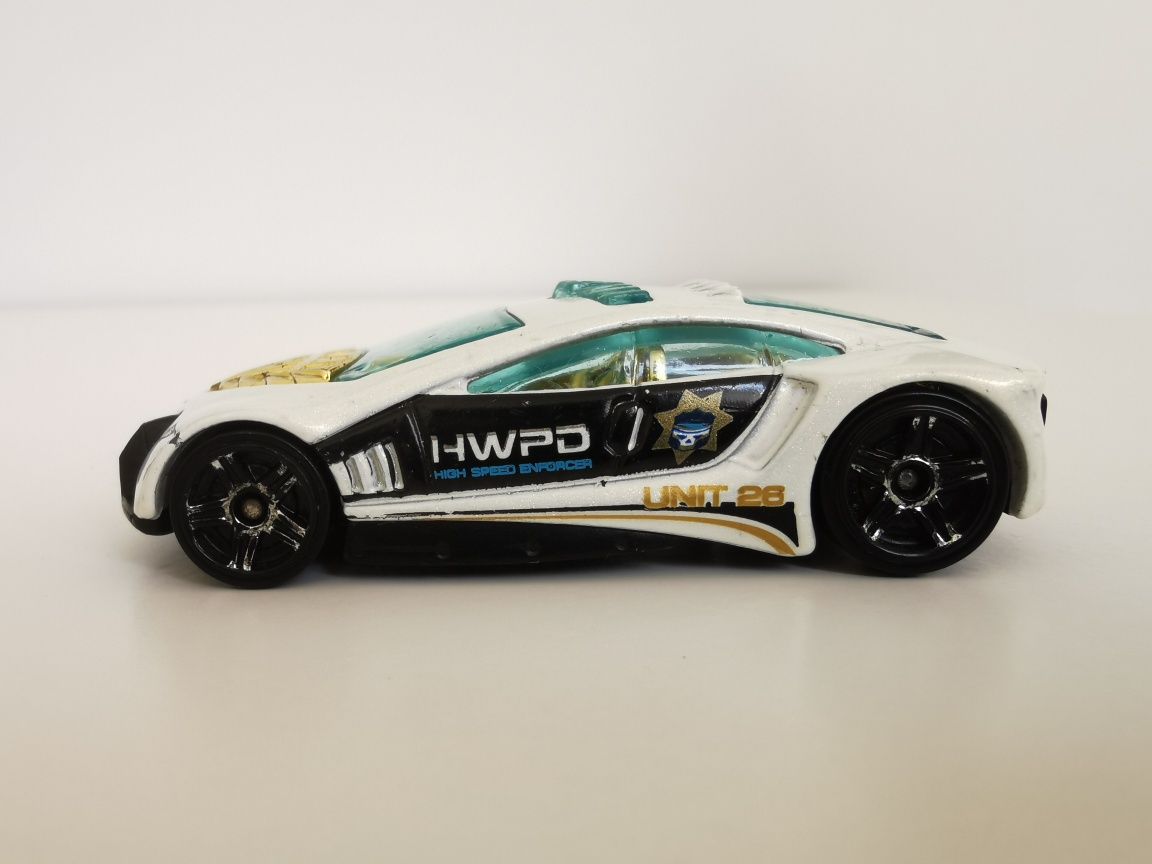 Hot Wheels Autko Resorak Model Speed Trap 2010 rok