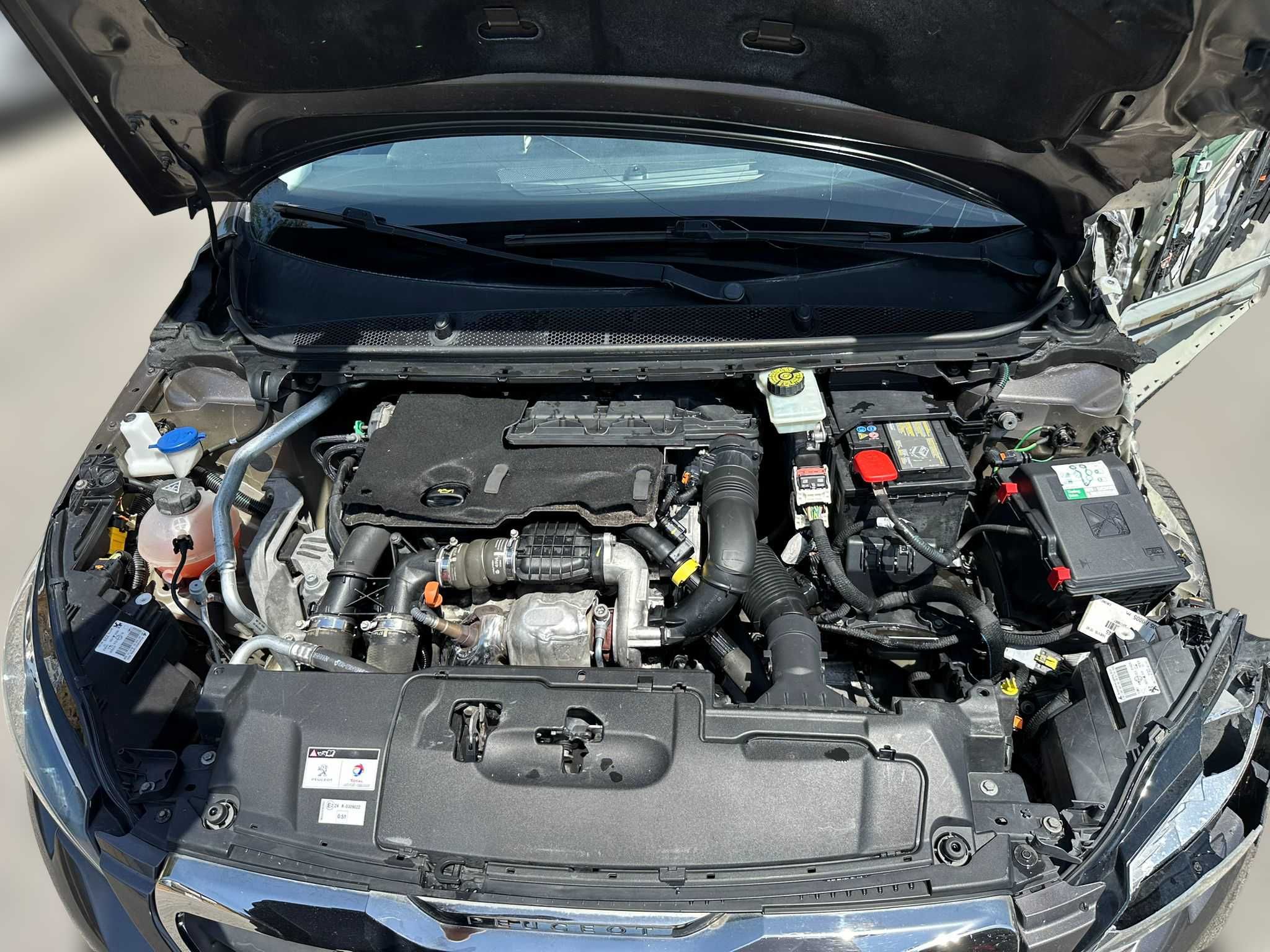 Peugeot 308 SW II 1.6 HDi de 2015 Salvado