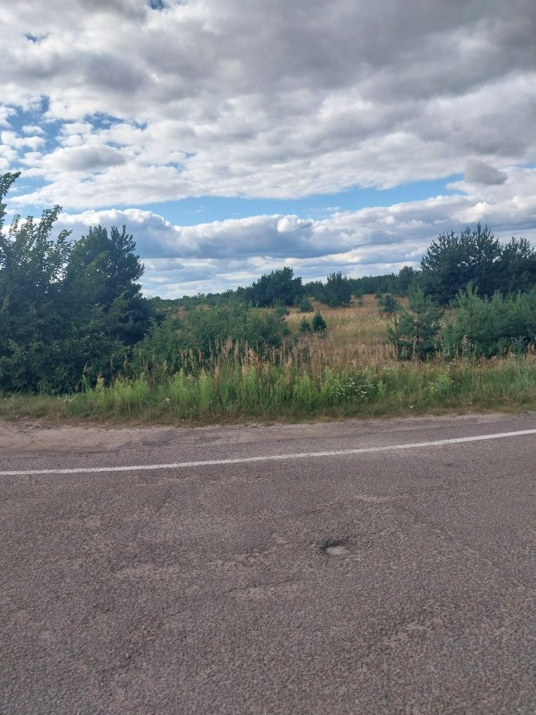 Продам фасадну земельну ділянку