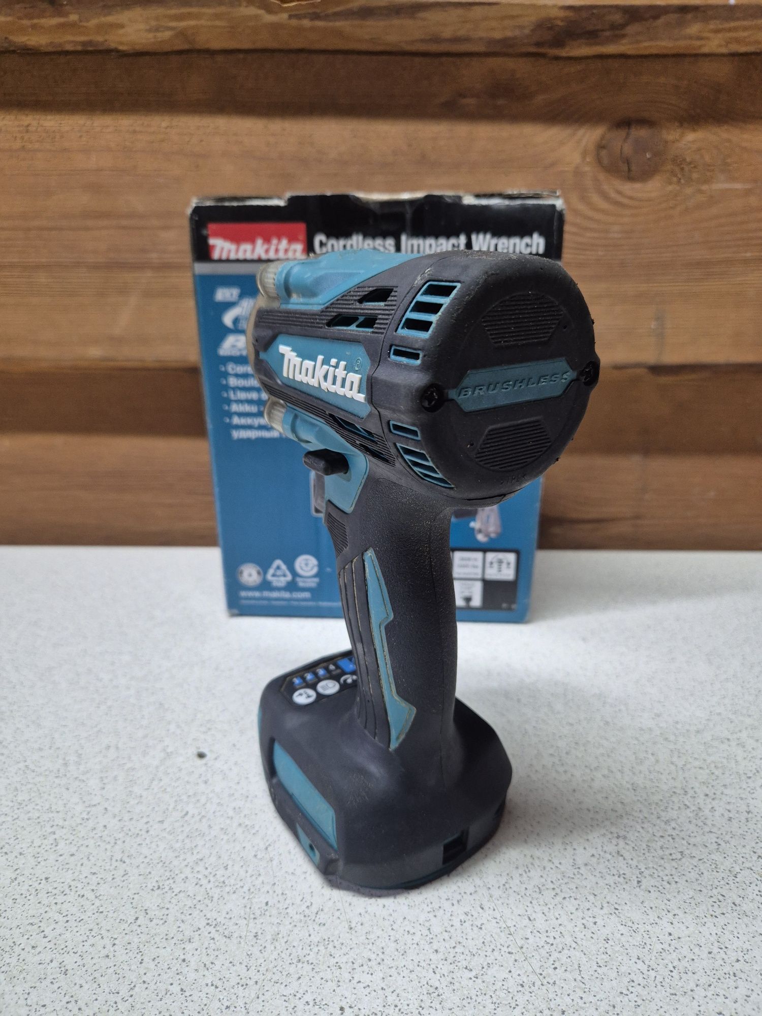 Makita Klucz Udarowy DTW300