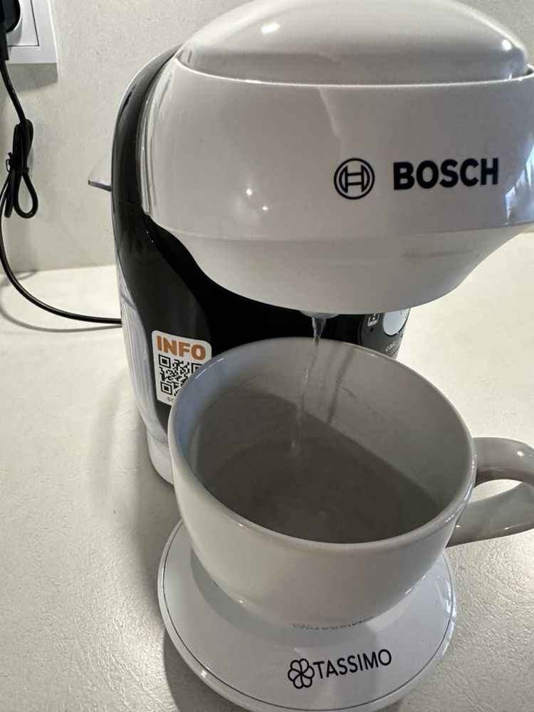Ekspres BOSCH na kapsułki Tassimo Style TAS114E
