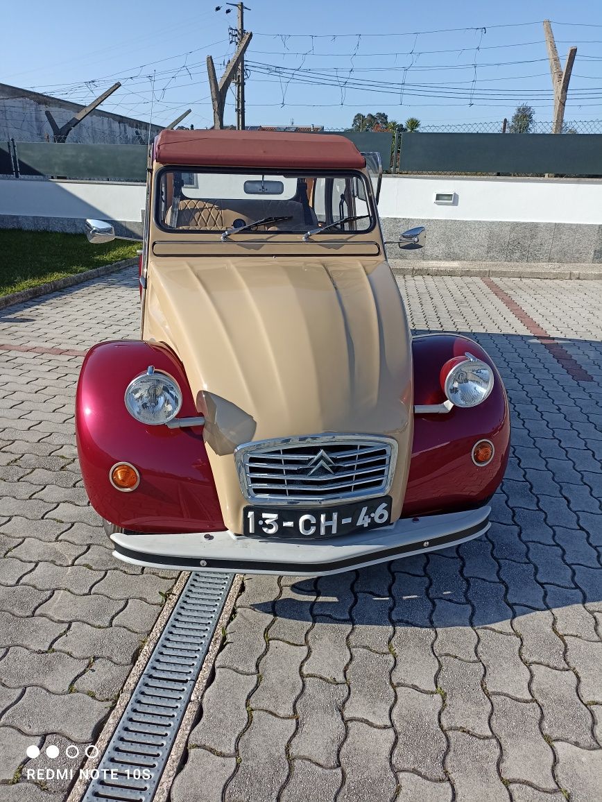 Citroen 2cv  totalmente restaurado