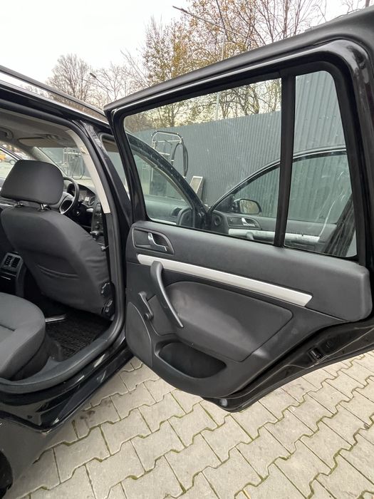 Продам Шкоду Октавію