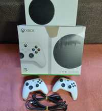 Xbox series s + 2 pady