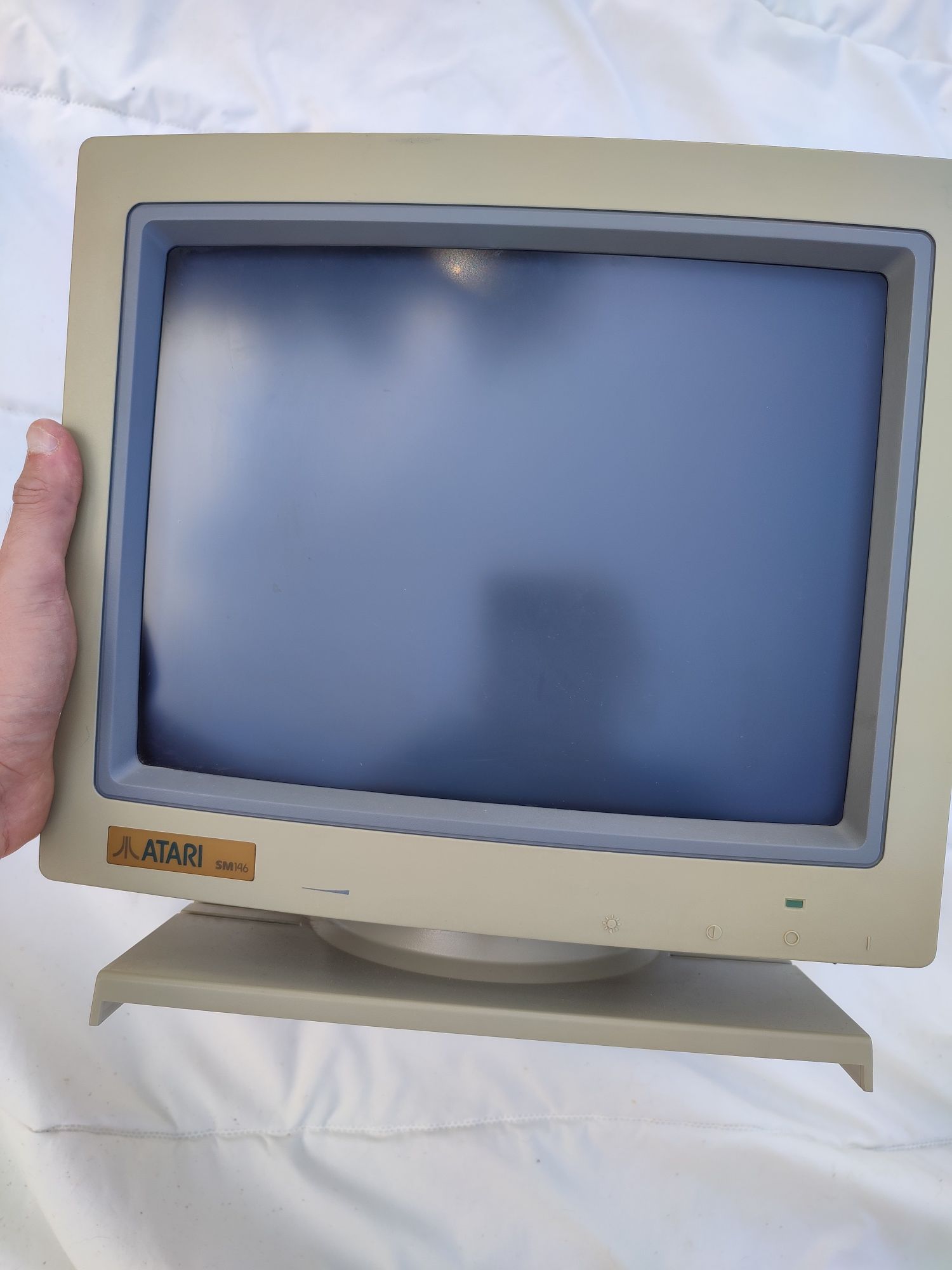 Monitor Atari SM146