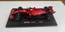 Ferrari F1 SF90 de Sebastian Vettel á escala 1/18