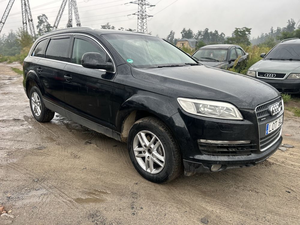 Audi q7 3.0tdi .