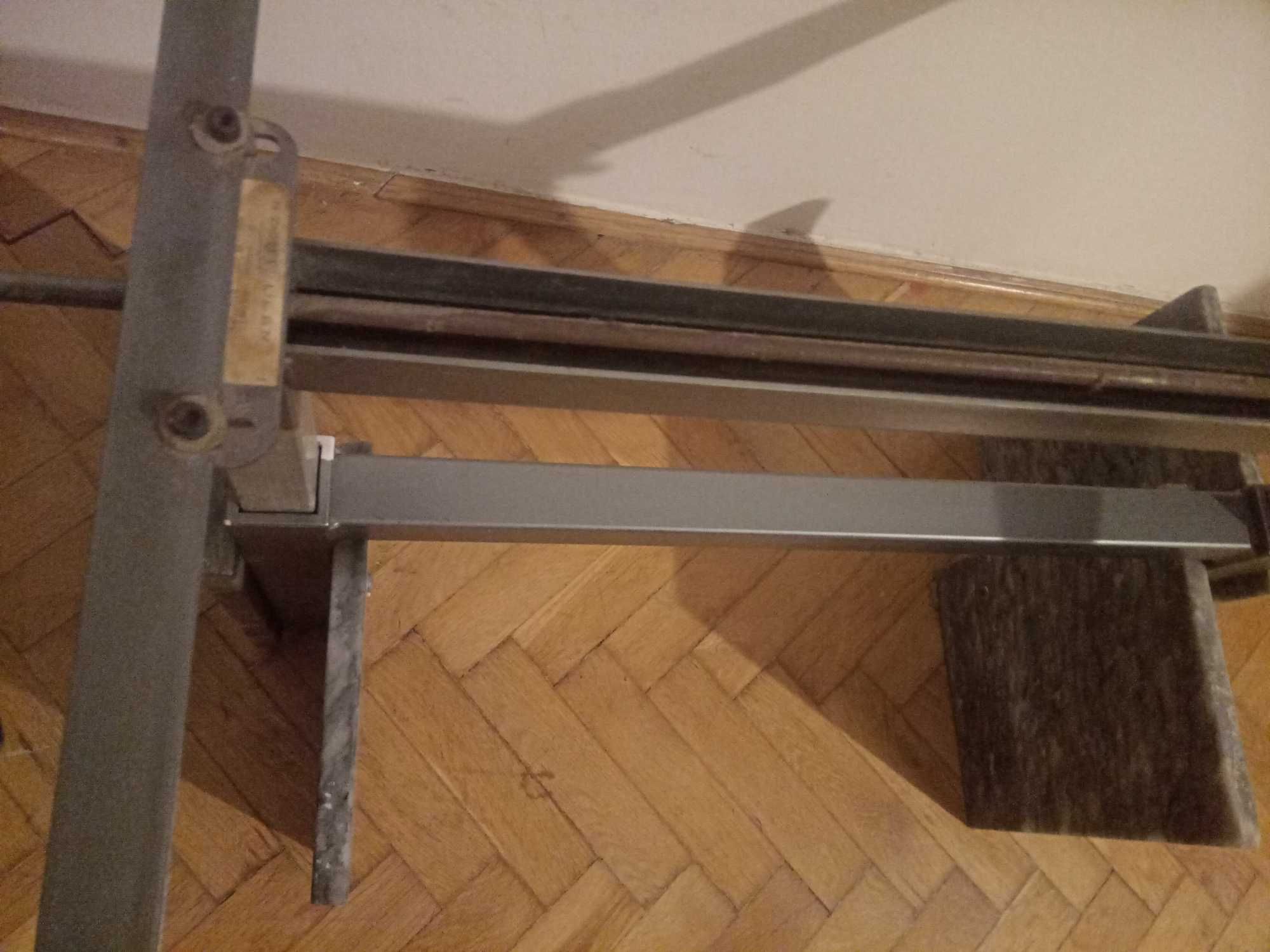 Stół ze zdejmowanym blatem