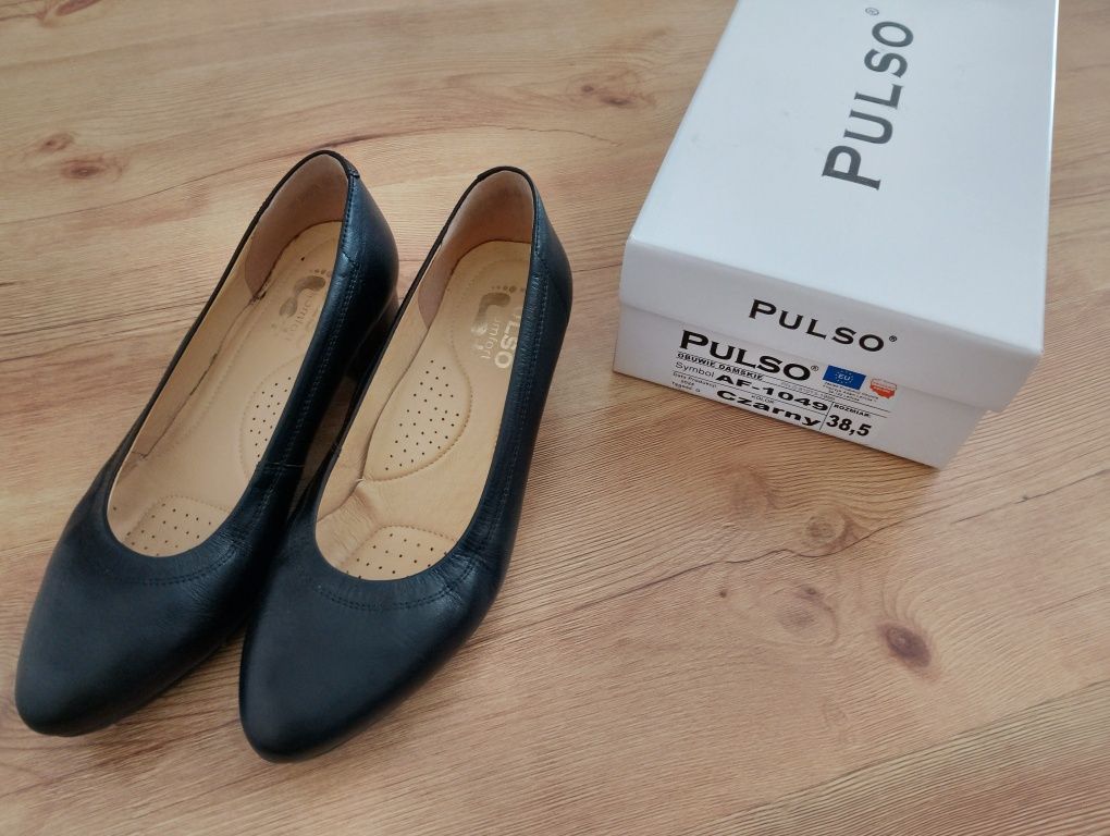 Czarne buty na obcasie baleriny PULSO