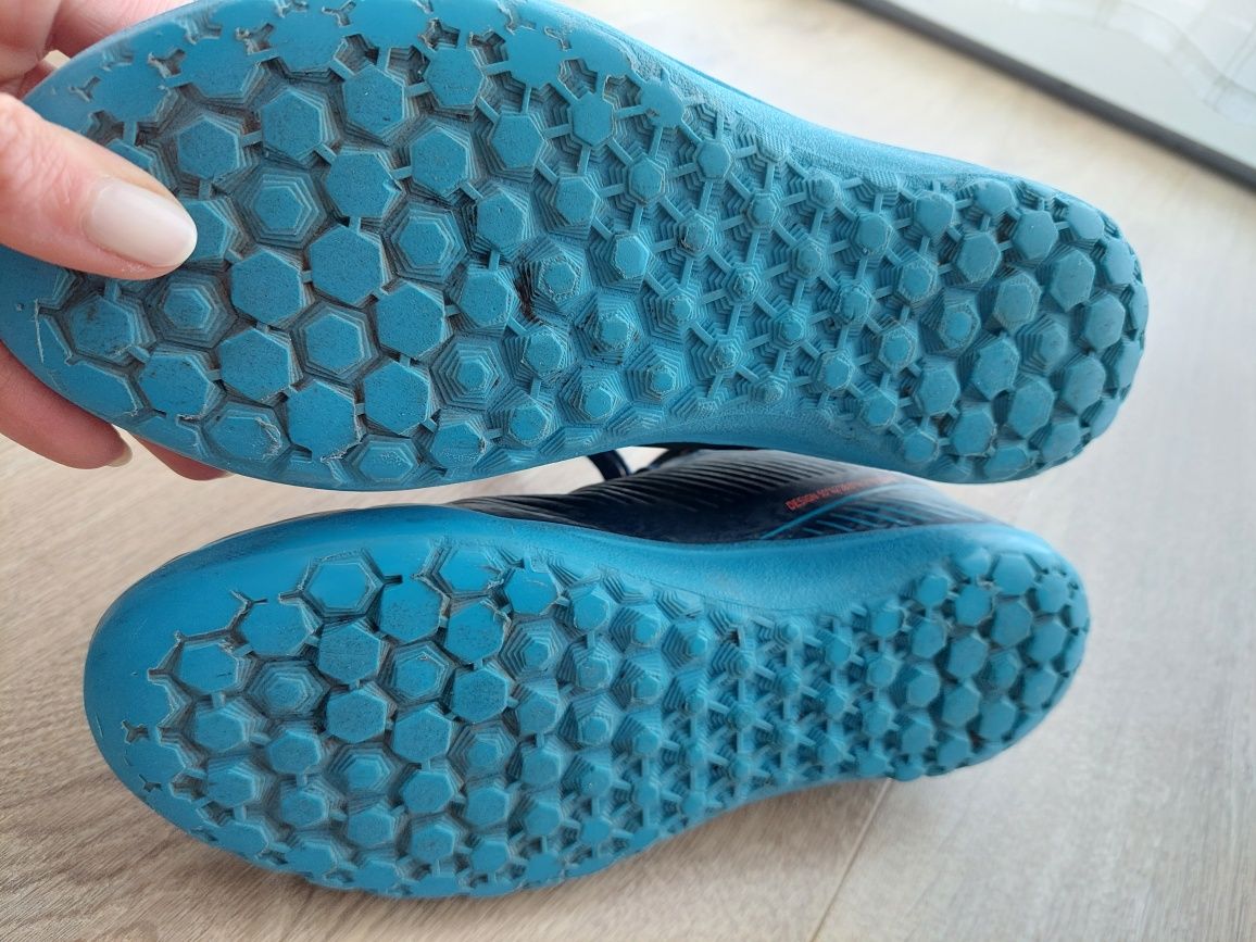 Buty treningowe, halówki rozmiar 36