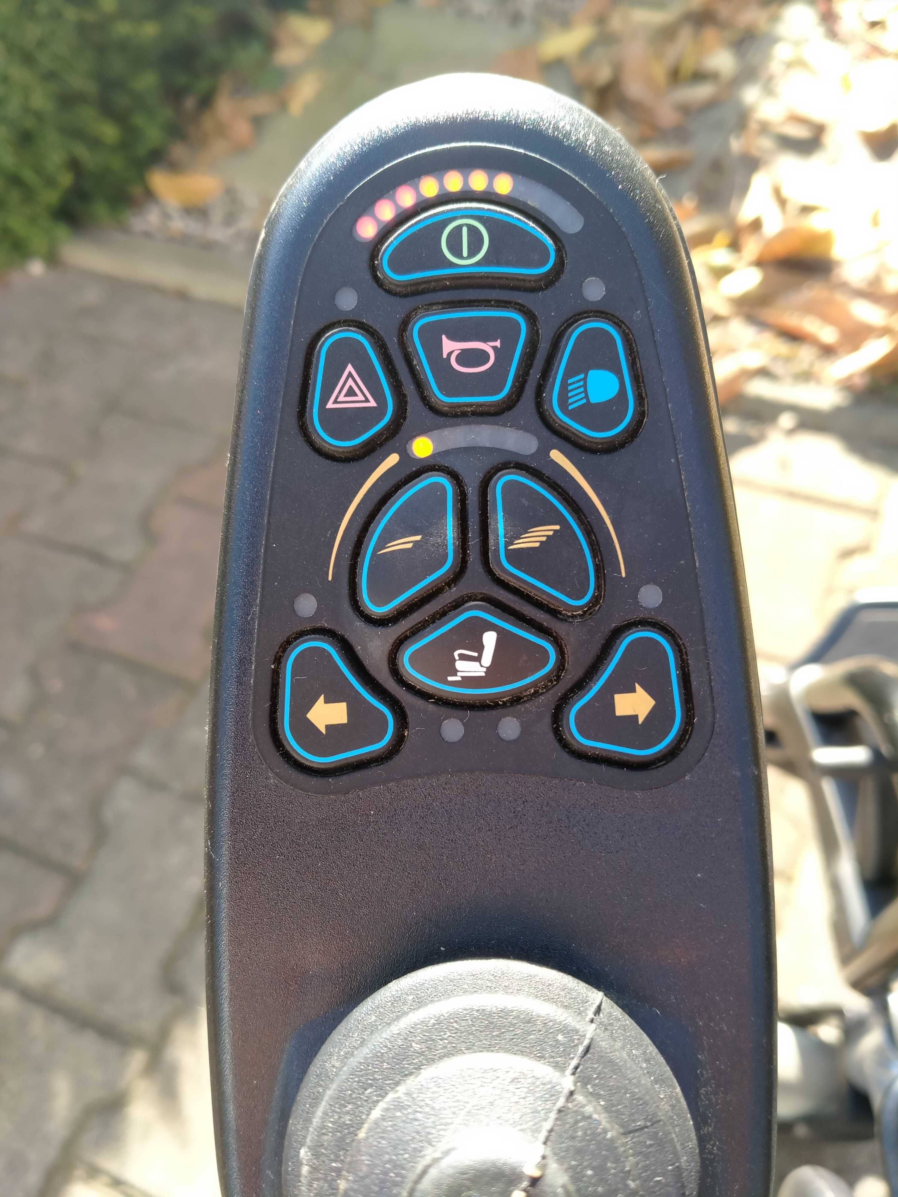 Sprzedam elektryczny wózek inwalidzki marki Quickie Tango