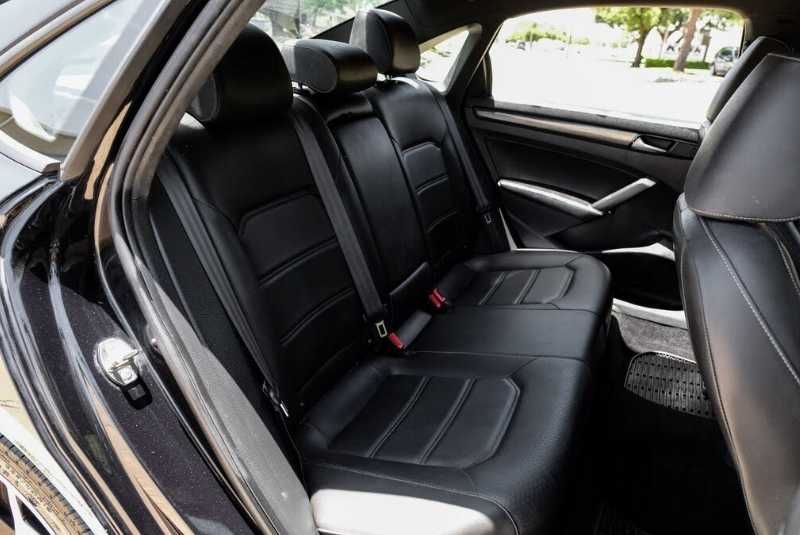 Volkswagen Passat 2.0 R-Line 2021