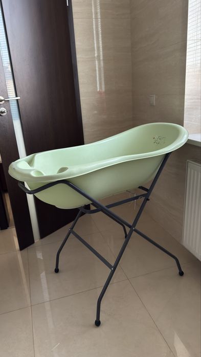 Комплект для купания ребенка ванночка , горка , подставка