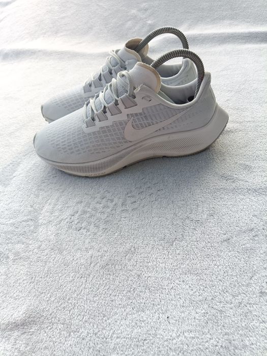 Женские кроссовки Nike Zoom р39.5-40
