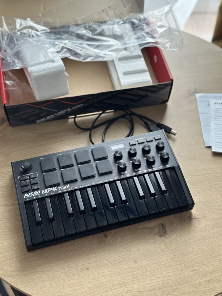 AKAI MPK Mini MK3 – Klawiatura MIDI 25 klawiszy