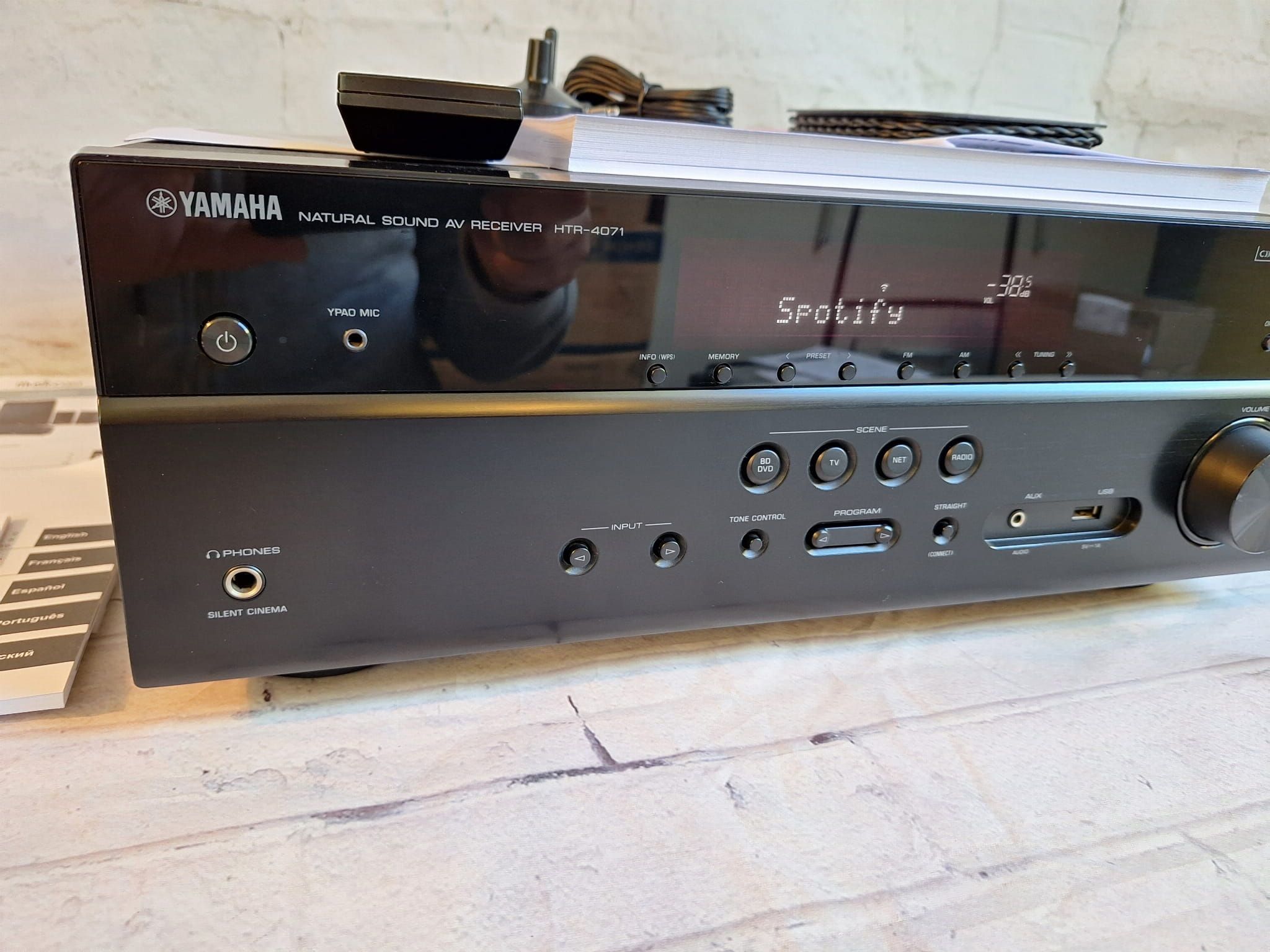 Amplituner z musiccast Yamaha HTR-4071 4k/60p Spotify bluetooth