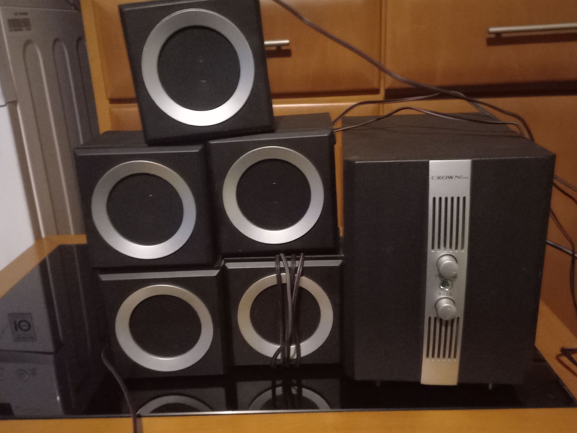 Sistema de som mais coluna longitech