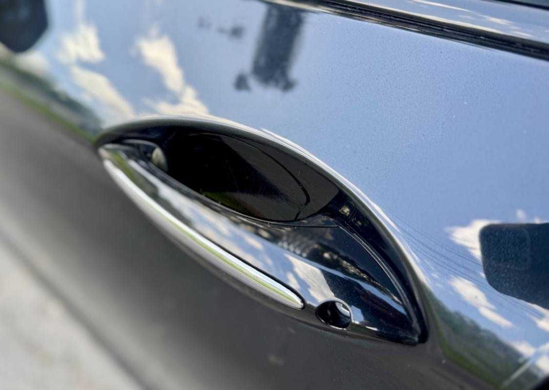 BMW 550i 2011 рік