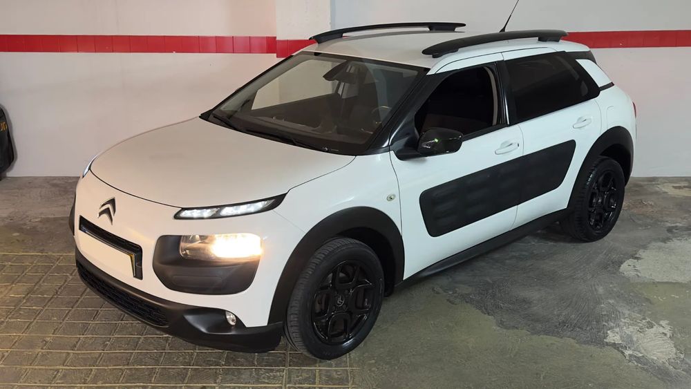 Citroën C4 Cactus 1.2 PureTech Shine