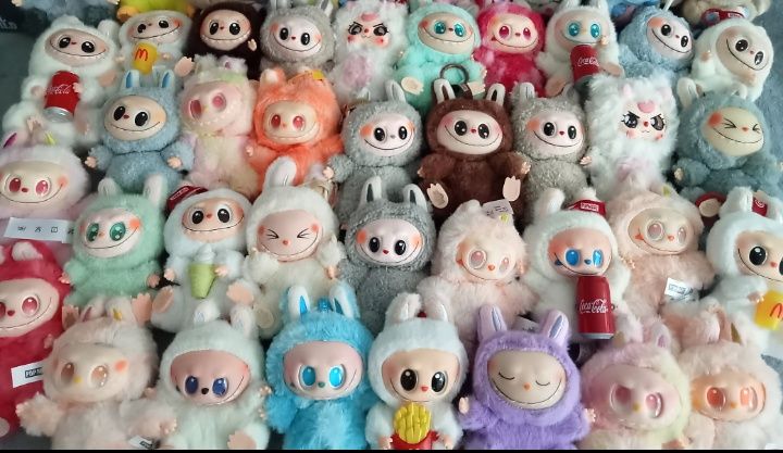 Лабубу Labubu різні серії, Вакуку