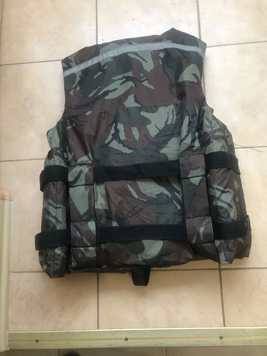 Желет рятувальний