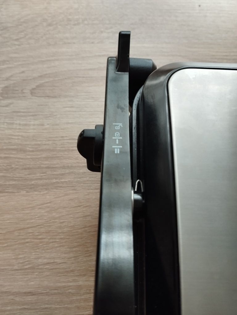 Grill elektryczny rozkładany