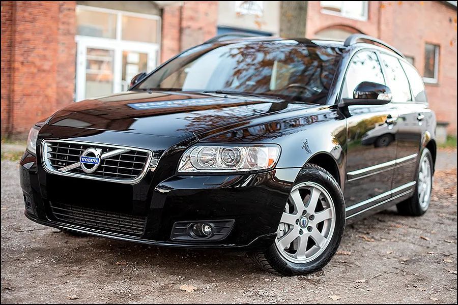 Volvo V50 Lift Xenon Navi 5 cylindrów 1 ręka Super stan z Niemiec Zarejestrowany