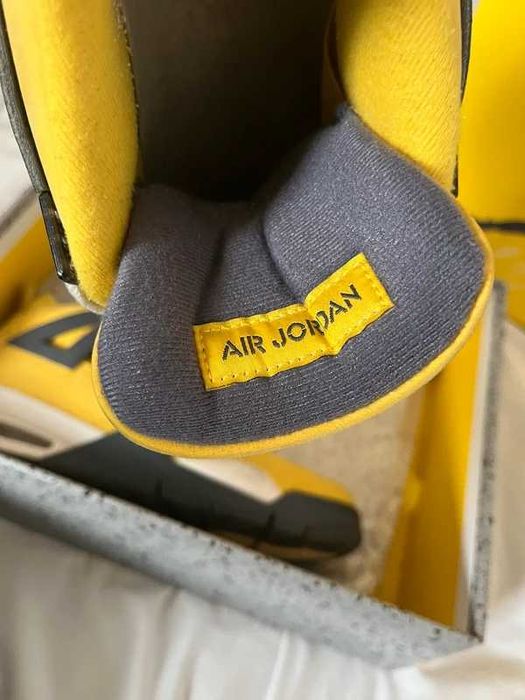 Buty damskie Trampk Jordan_Air_Jordan_4_retro_"tour yellow" R.38