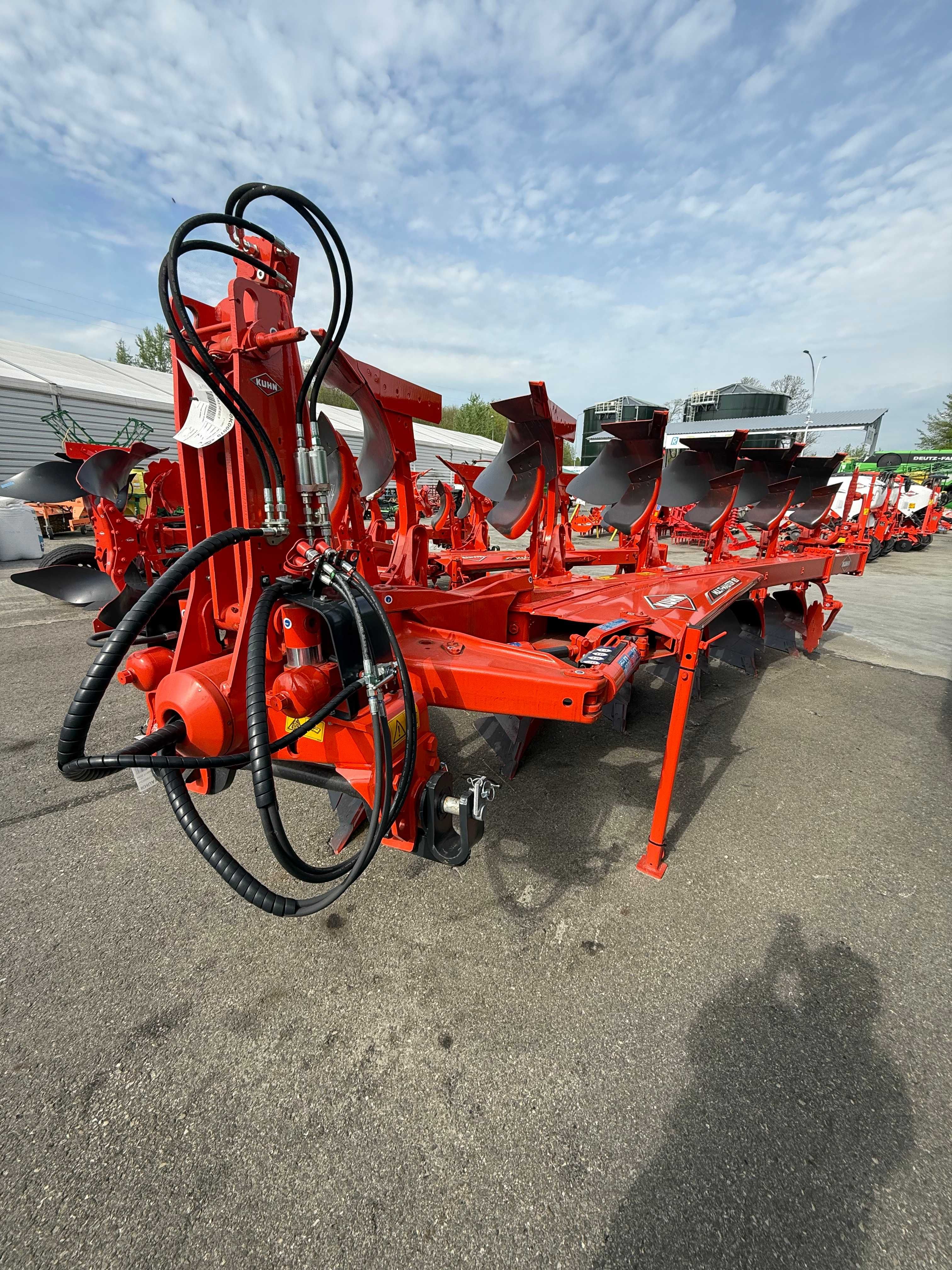 Kuhn Pług KUHN Multi Master 123-153