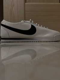 Мужские кроссовки nike cortez white black