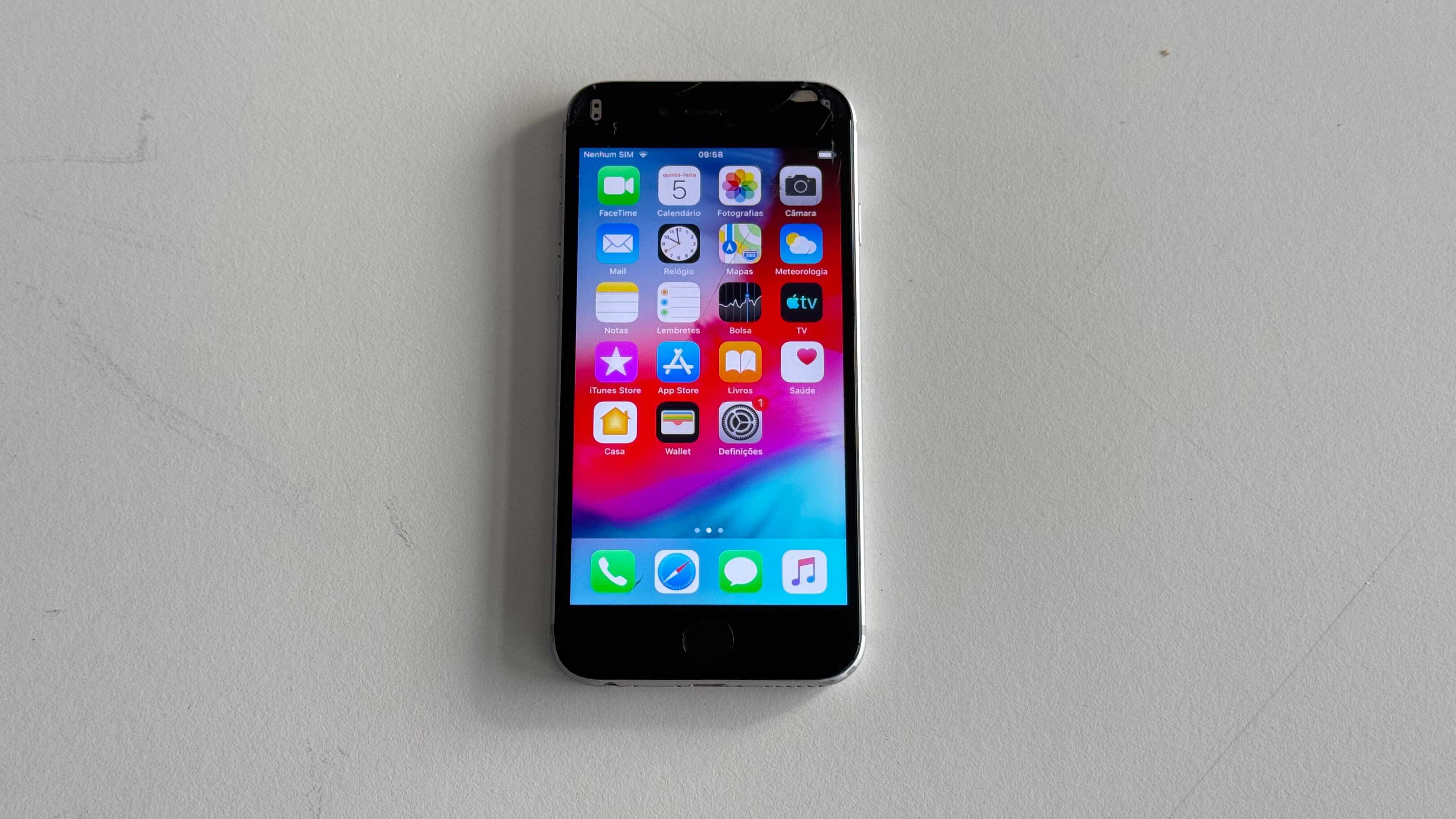 Apple iPhone 6 (64 GB) – Cinzento