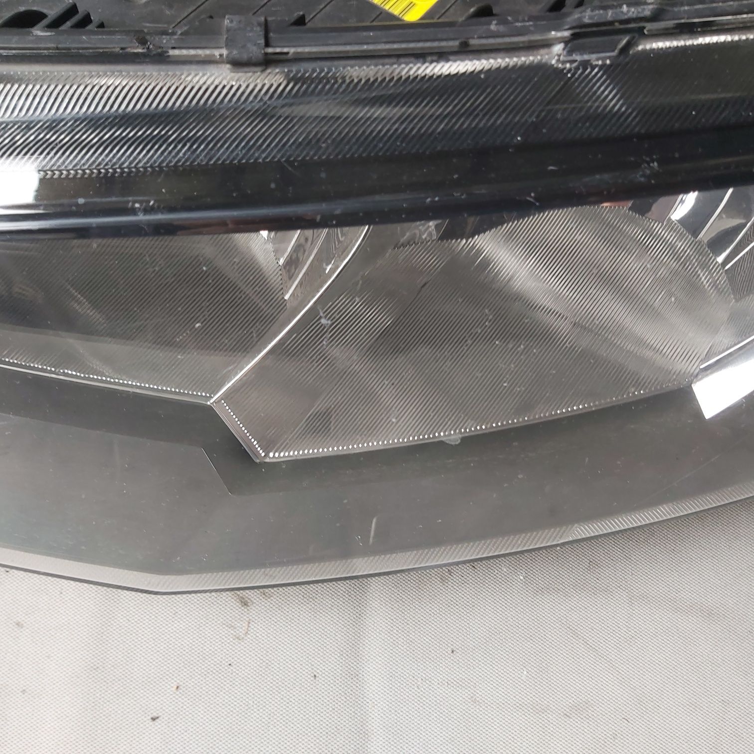 Lampa reflektor h7 skoda octavia lll lewa Euro