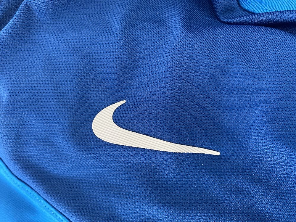 Продам футболку Nike DRI-FIT