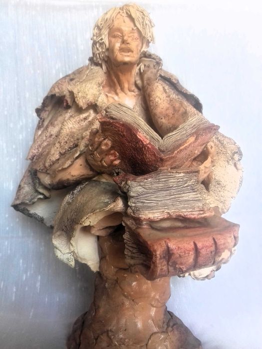 Estátua "O Filósofo" de Helena Krug - Para Restauro