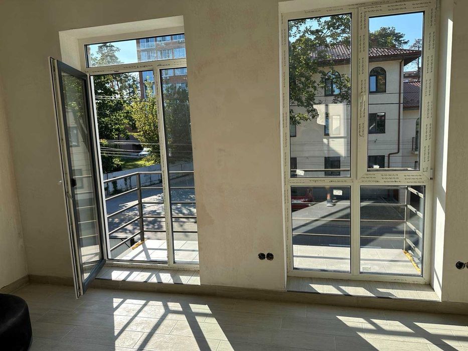 Дуплекс з ремонтом в центрі Ворзеля! Оформлення мінімальне!