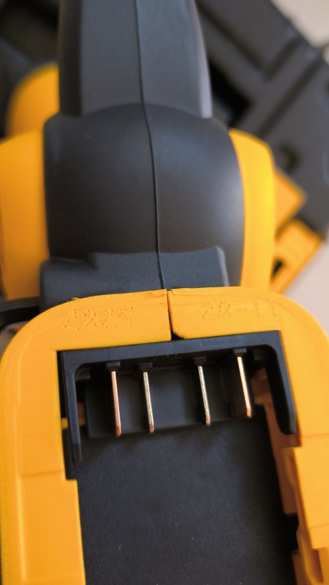 Nożyce do prętów DeWalt DCS 350