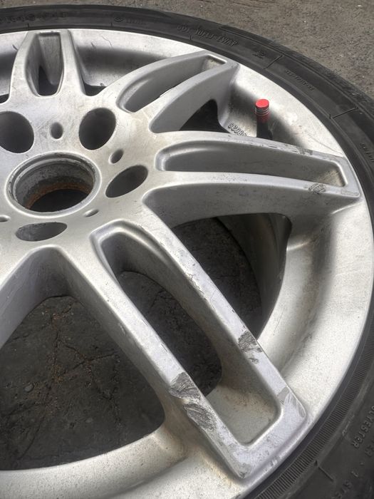 Felgi Audi 17” z oponami – para