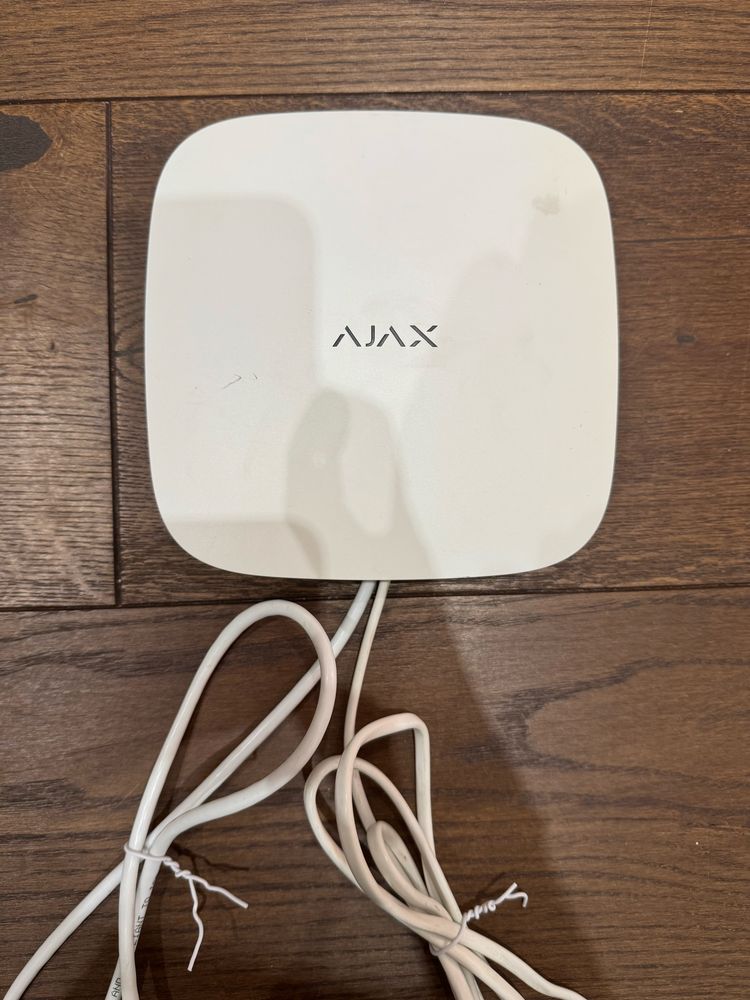 Ajax Hub Plus головний модуль системи безпеки