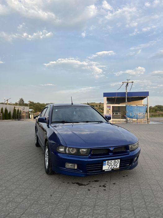 Mitsubishi Galant 8