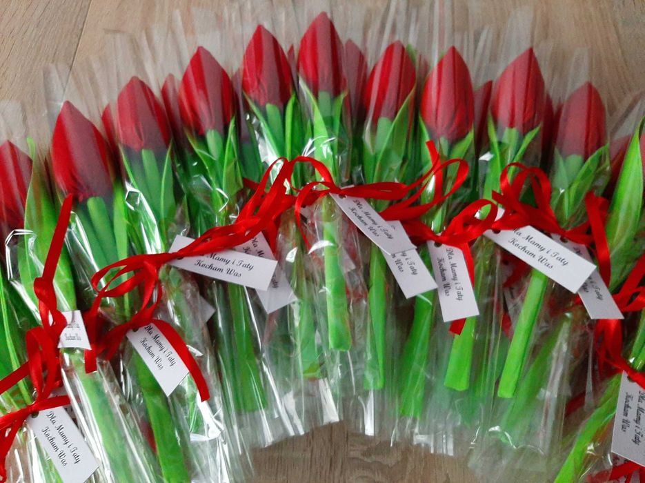 Dzień Nauczyciela tulipany ręcznie szyte bilecik folia 40 sztuk