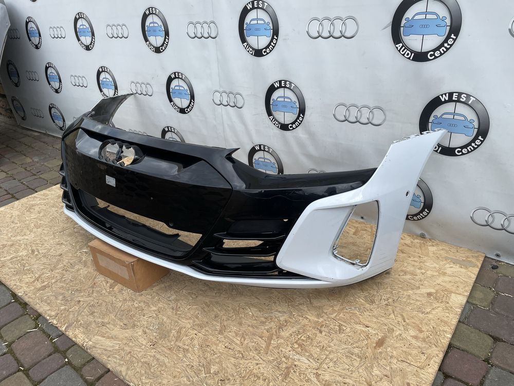 Бампер передній Audi E Tron GT бампер передній ауді є трон гт