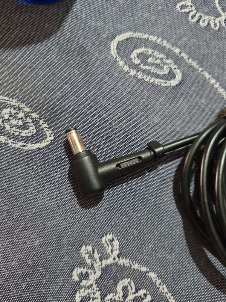 Carregador Asus Original 19V 65W 5.5x2.5mm Recondicionado